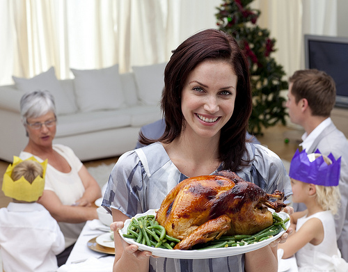 wpid holiday thanksgiving womanandturkey